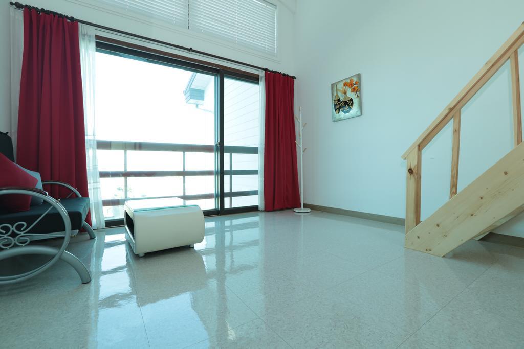 Gangneung Sea View Pension Екстер'єр фото