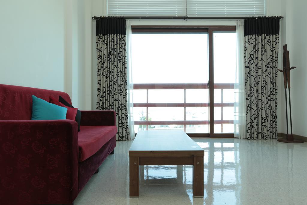 Gangneung Sea View Pension Екстер'єр фото